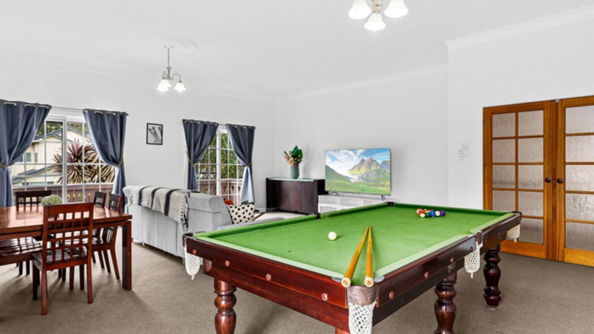 Barrack Heights House | Loftus Spacious Getaway