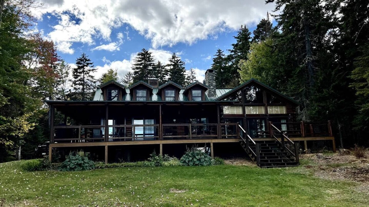 Northeast Somerset Cabin | Log Cabin On Parlin Pond