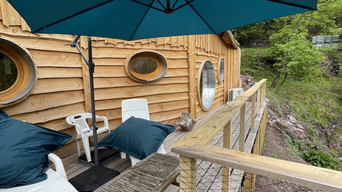Belvedere Cabin | Log Cabin-Exclusive-Ensuite with Shower-Terrace