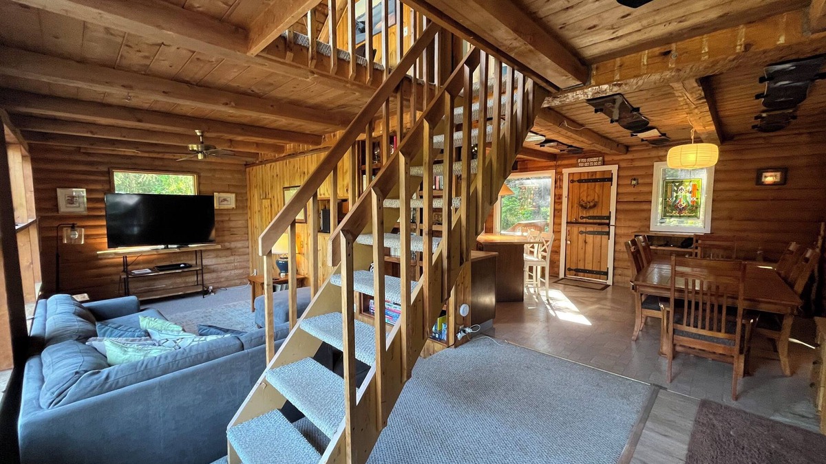 Girdwood Cabin | Log cabin in Girdwood