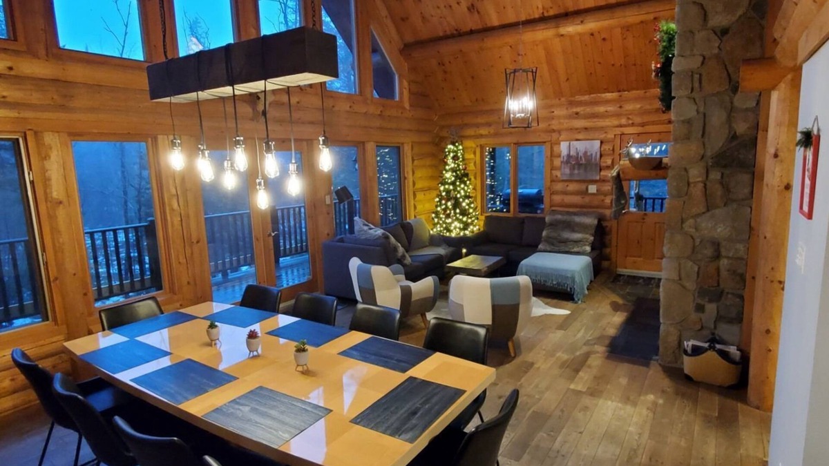 Labelle Ski Chalet | Log cabin Labelle