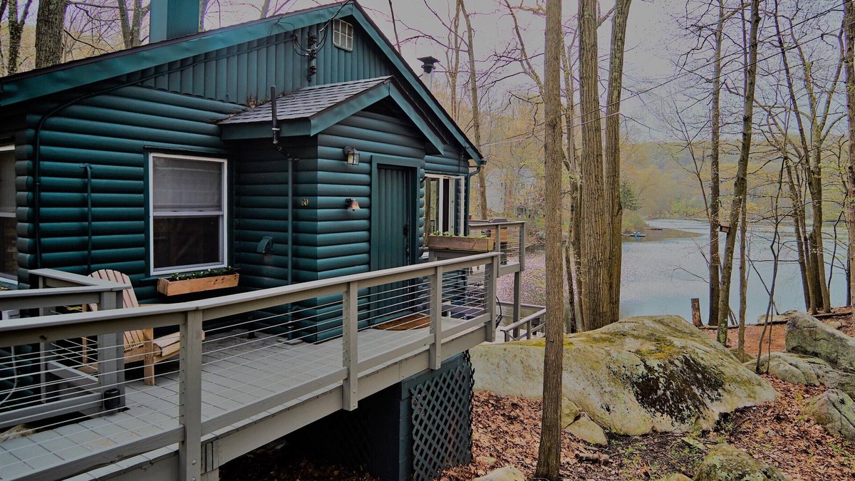 Holmes Cabin | Log Cabin On A Lake With Private Dock & Beach! One Hour from NYC! No Pet Fees!
