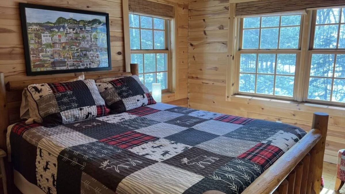 Saugatuck Cabin | Log Cabin on Serene Goshorn Lake, Minutes From Vibrant Saugatuck & Douglas