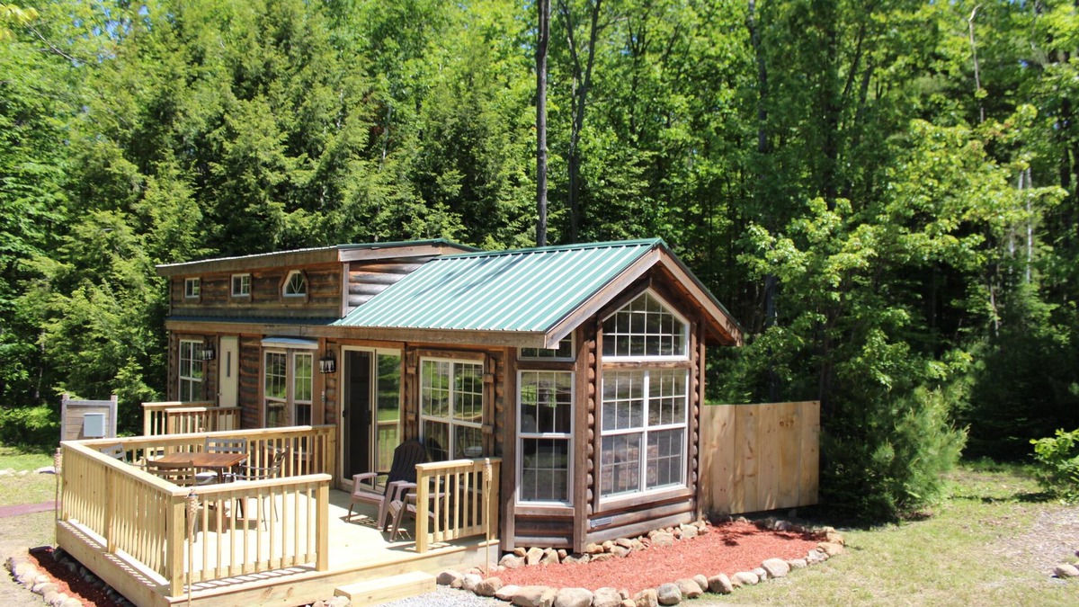 Athol Cabin | Log Cabin Tiny Home at Adirondack Ranch