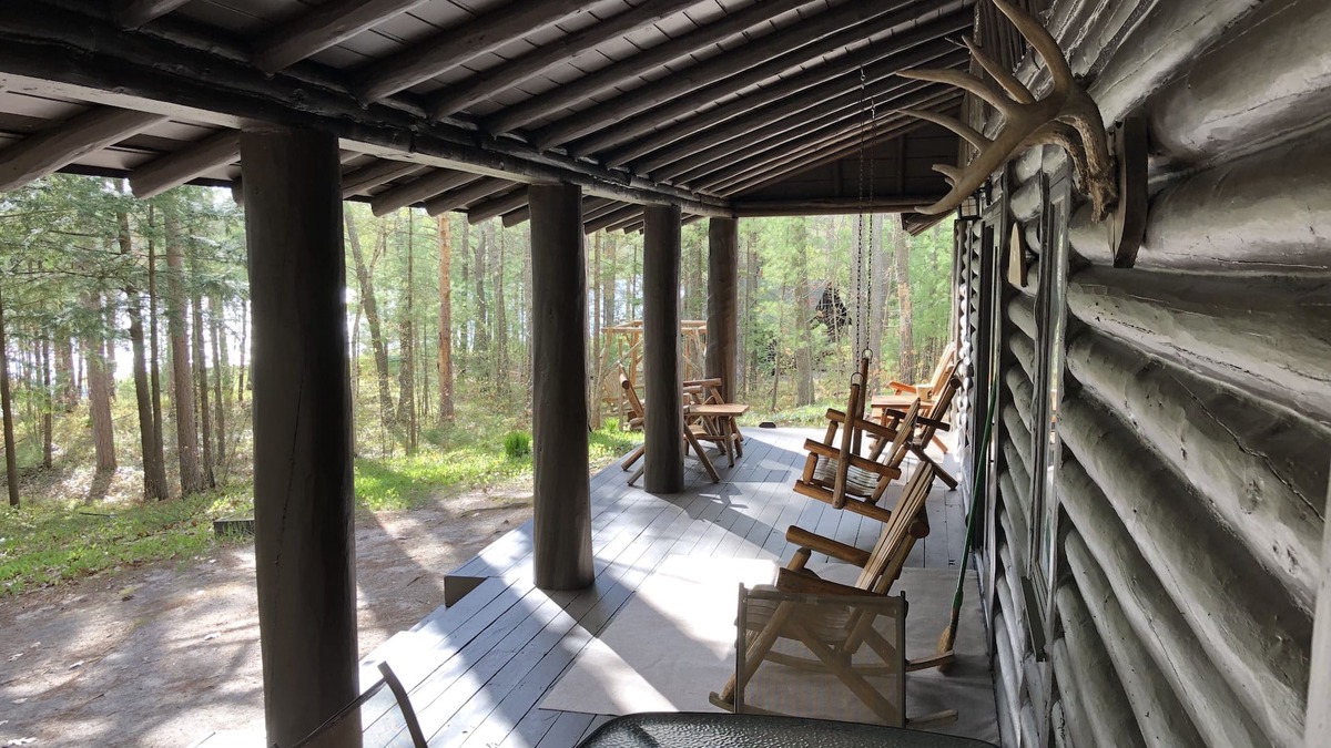 Gaylord Cabin | Log Cabin-Very Private-Over 300-Feet Waterfront