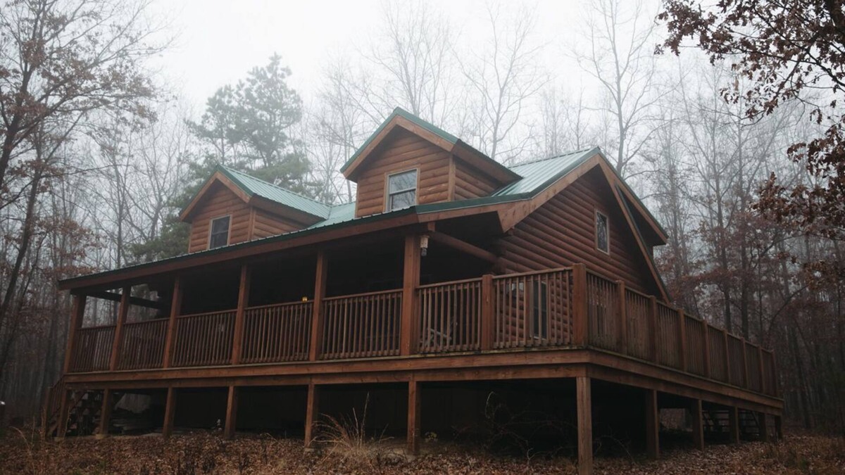 Jim Thorpe House | Log Home in a Peaceful Wood in Jim Thorpe