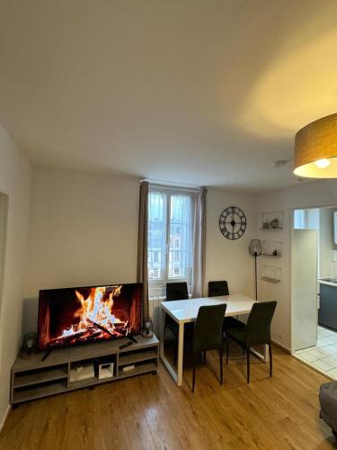 Centre-Ville Apartment | Logement au pied de la gare