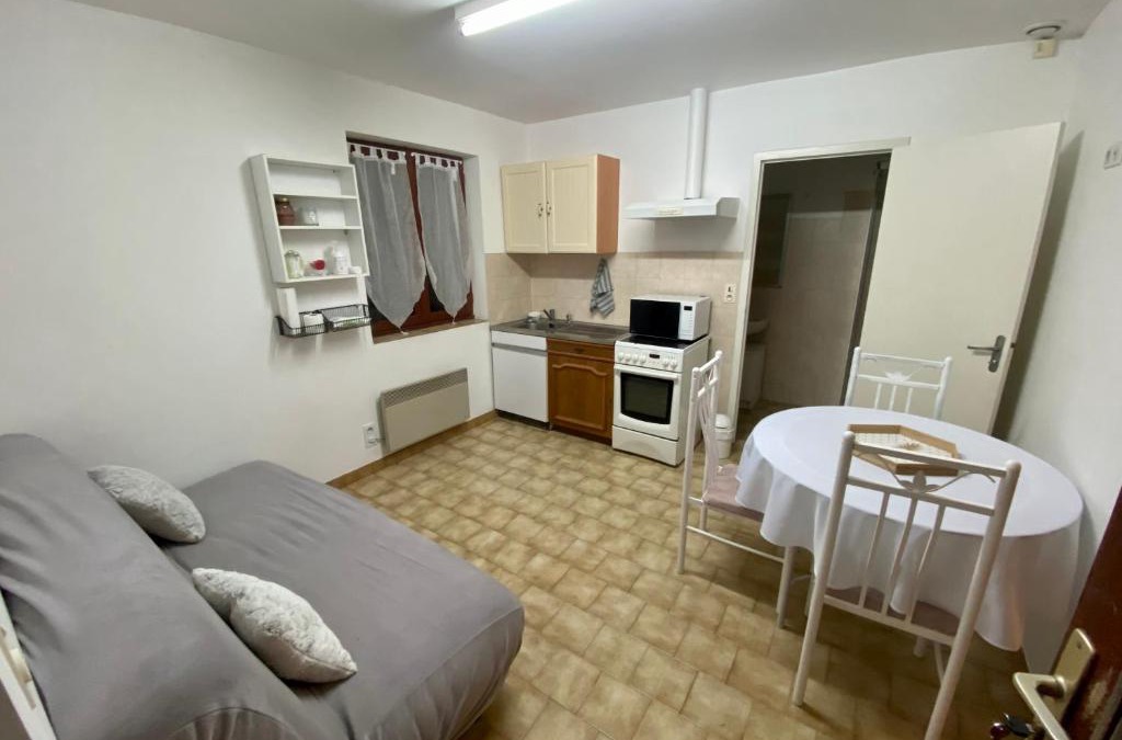 Parigne-le-Polin House | Logement individuel circuit 24h du Mans ou autre