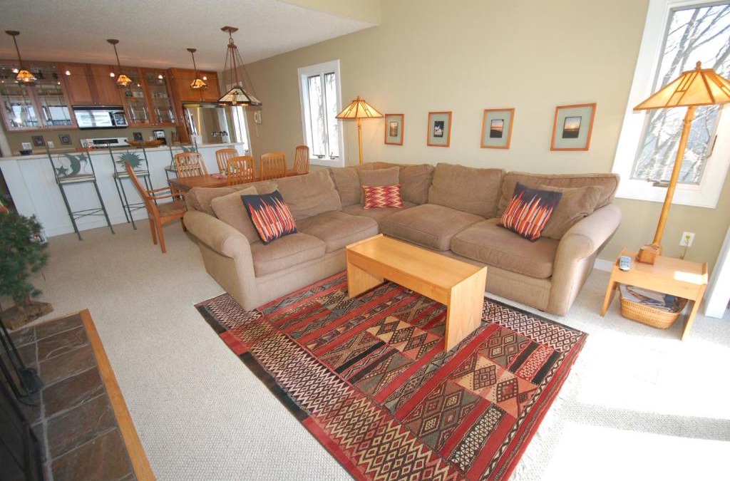 Maple City Apartment | Loggers Run 35 36