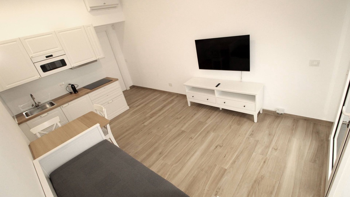 Bovisa Apartment | LOGICAL APARTAMENT 1 VIA P ROSSI 19/4 MILAN - SEPARATE ENTRANCE