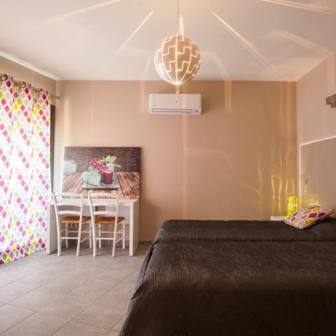 Saint-Hippolyte-du-Fort Hotel | Logis Auberge Cigaloise