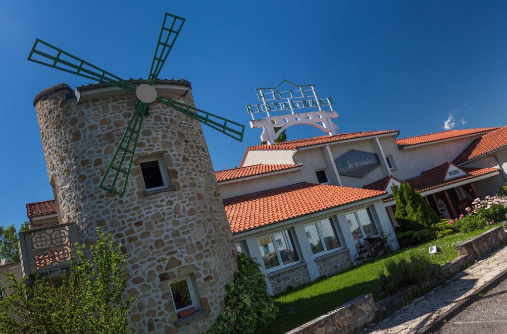 Malauzat Hotel | LOGIS Hôtel Le Moulin Des Gardelles