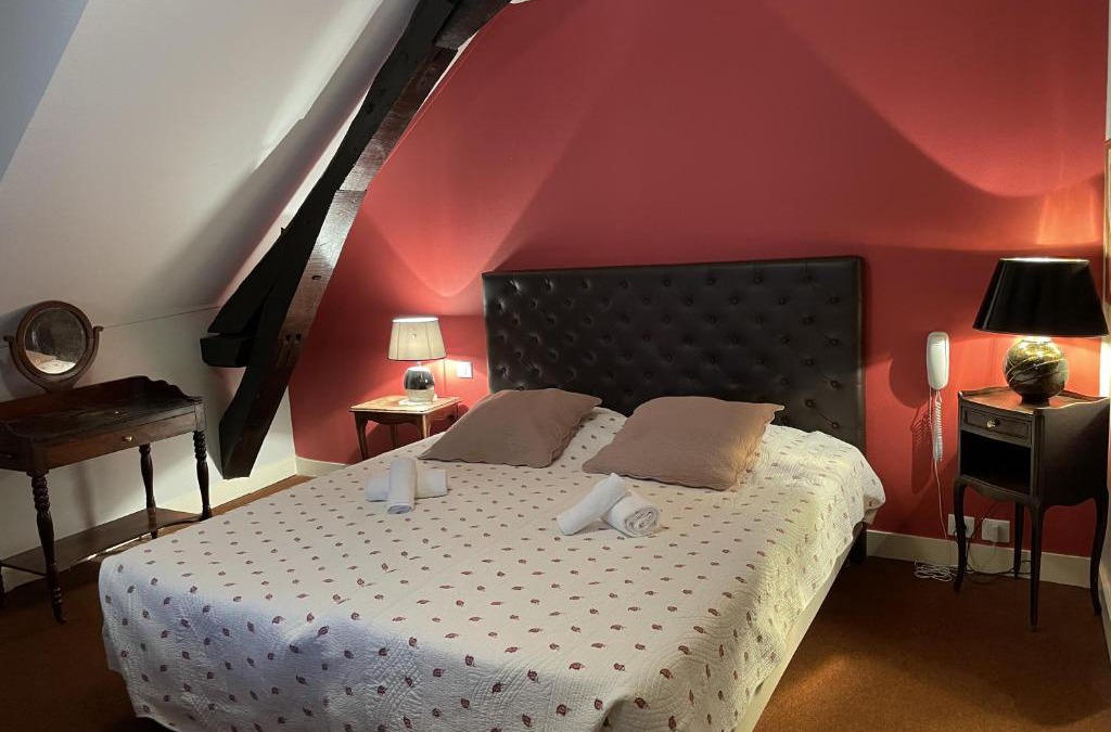 Uzerche Hotel | Logis Hôtel Teyssier
