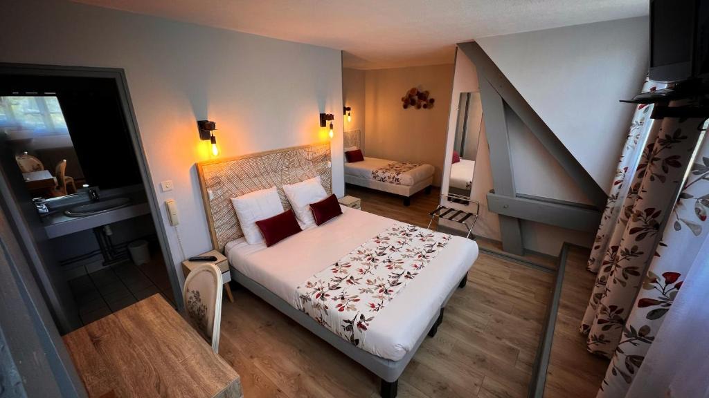 Tarnac Hotel | Logis Hotel Restaurant des Voyageurs