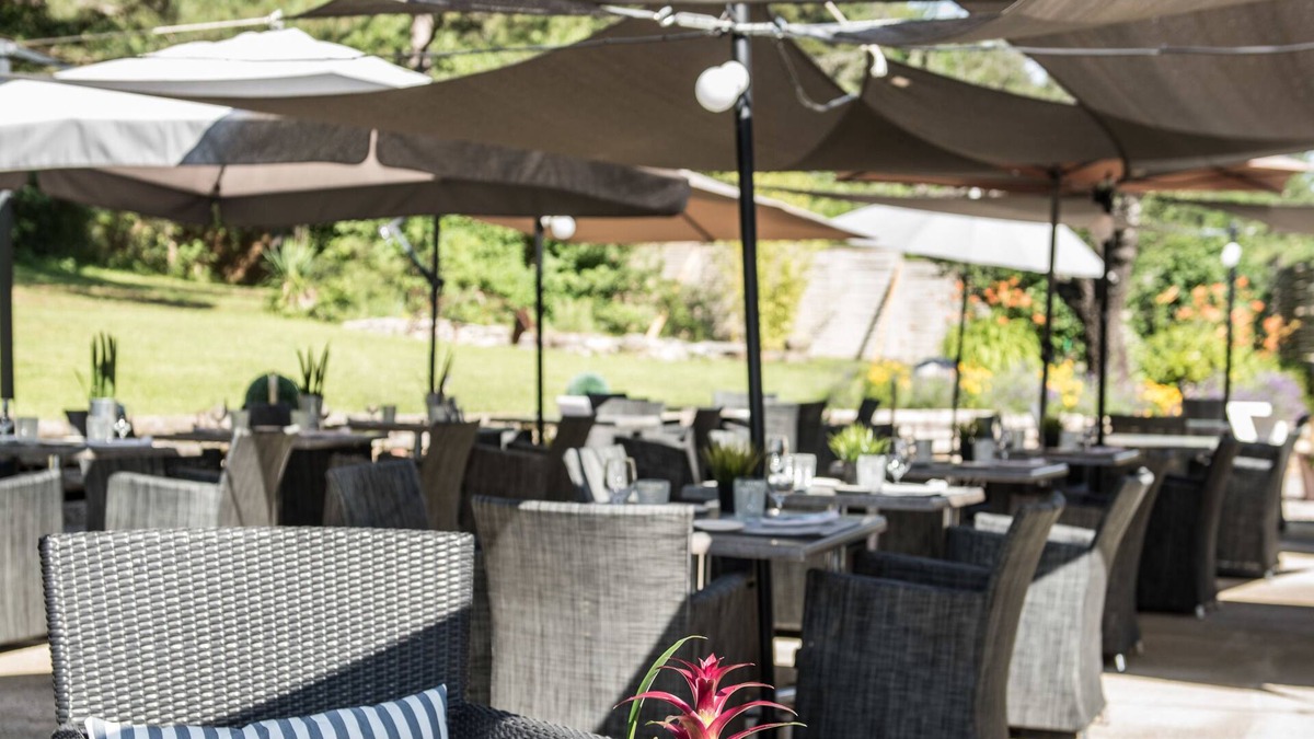 Aubignosc Hotel | Logis Hotels la Magnanerie, Côté Bistro