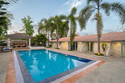 Alibaug Villa | LohonoStays Villa Santorini