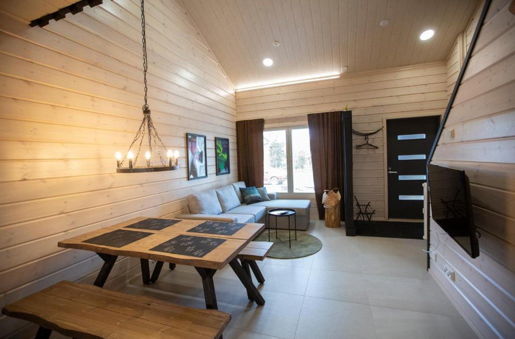 Akaslompolo House | LOIMU