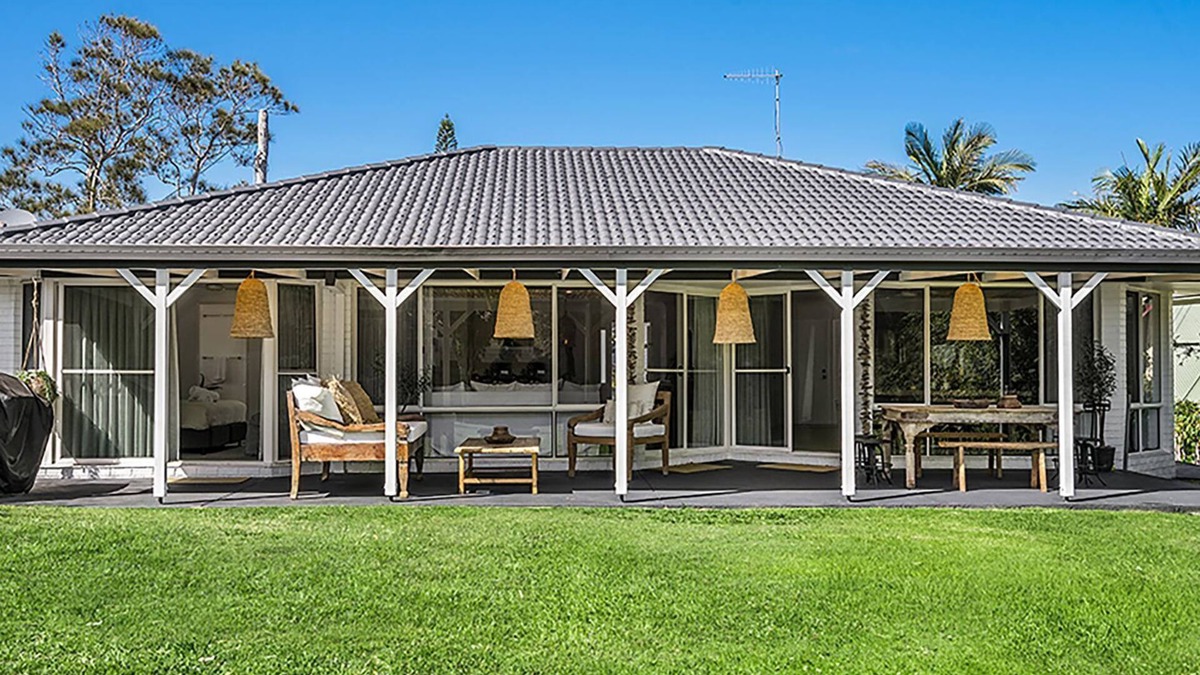 Byron Bay House | Lola House by Belle Escapes Byron Bay - 7 minute walk to Main Beach