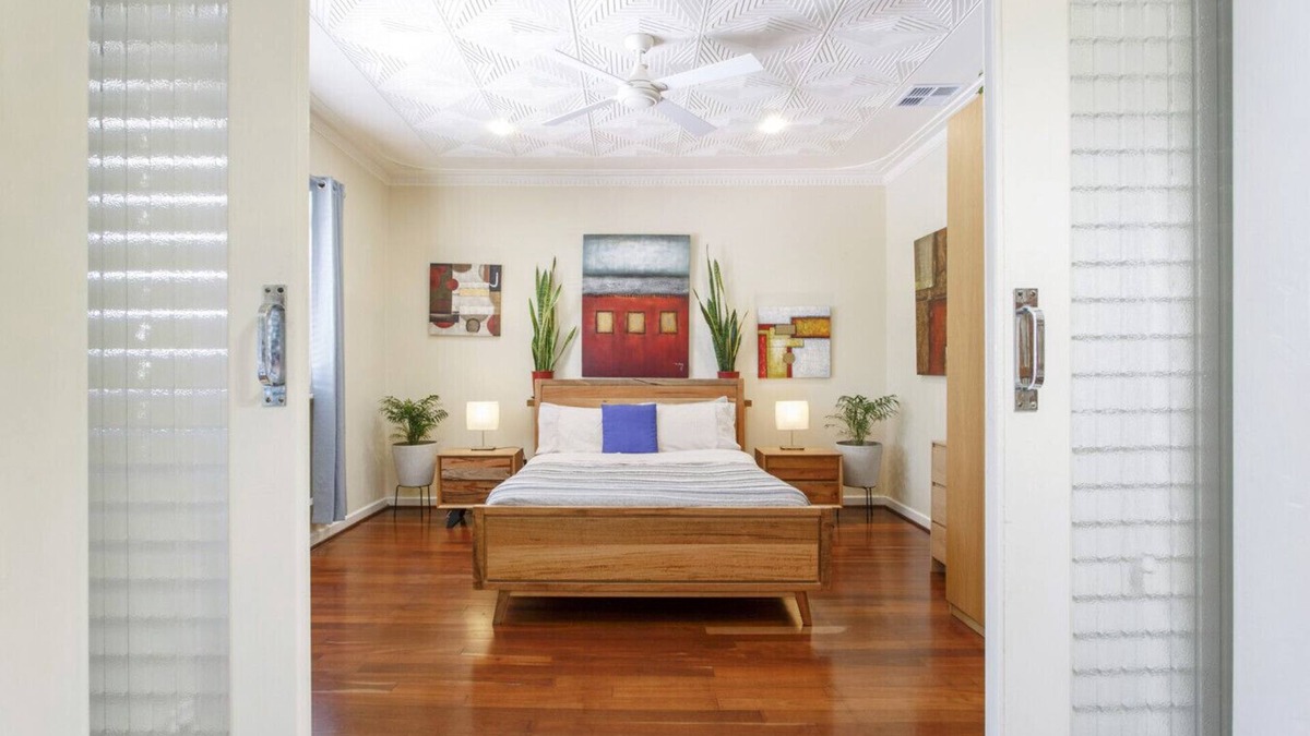South Fremantle House | Lola's Retreat-South Fremantle close to the Beach