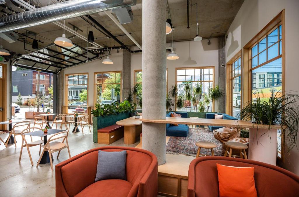 Buckman Neighborhood Hotel | Lolo Pass