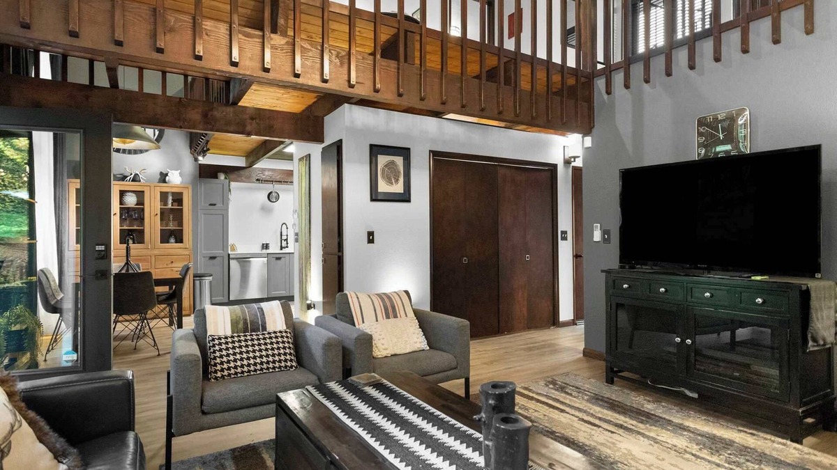 Rhododendron House | Lolowood Chalet - Modern Mt. Hood Forest Escape