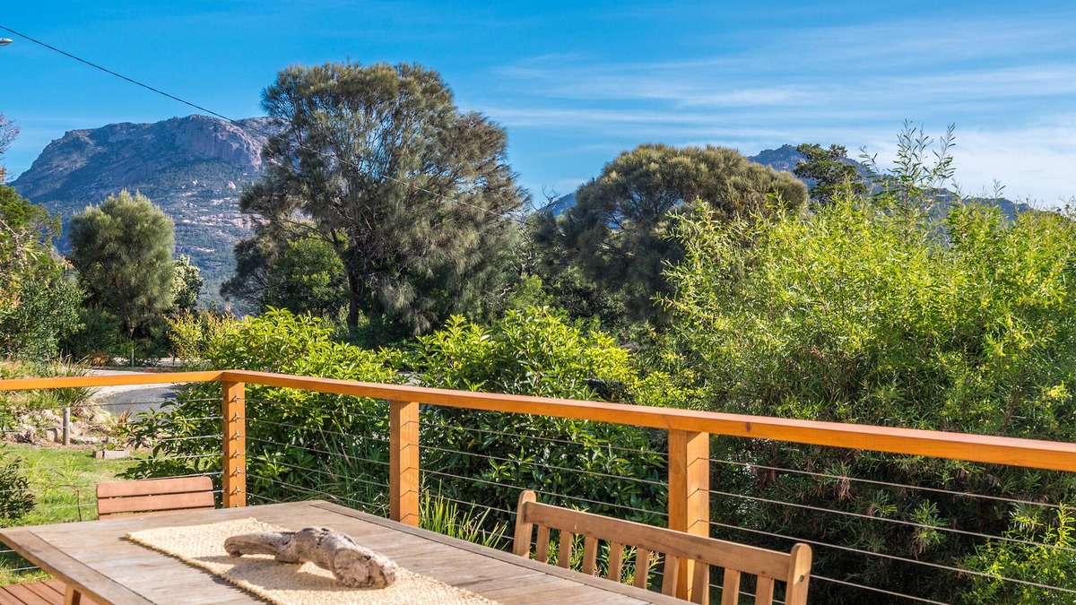 Coles Bay House | Loma Talo
