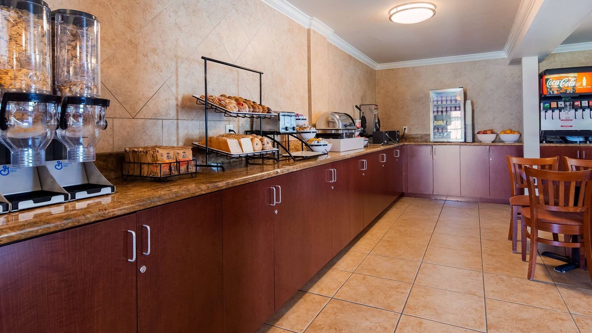 Lompoc Hotel | Lompoc Valley Inn and Suites