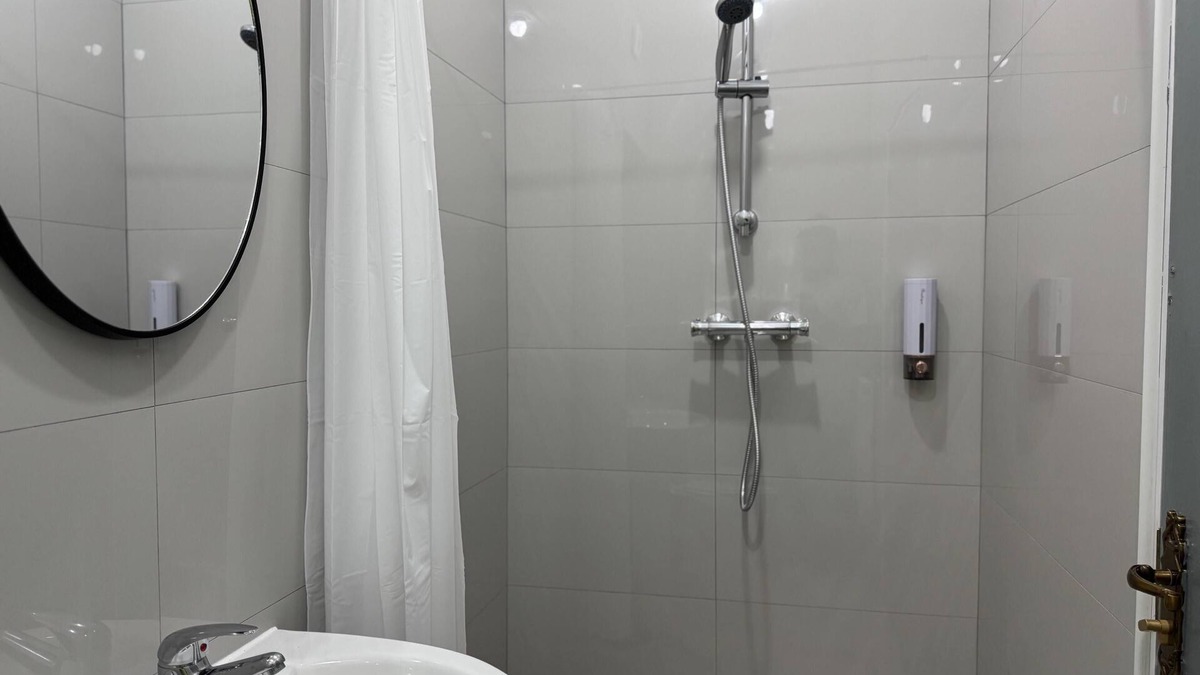 Tottenham House | LONDON ROOMS