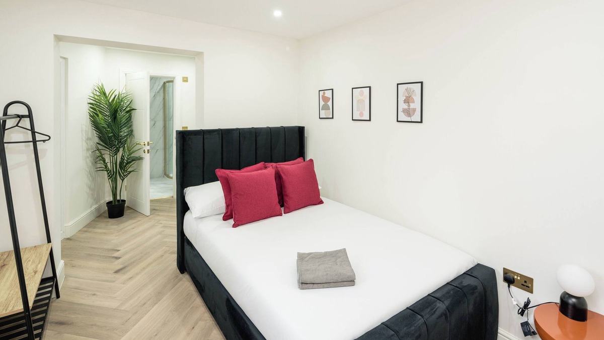 West Putney Apartment | London Studio 3