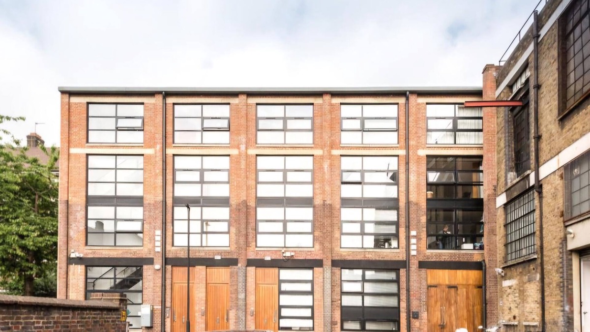 Prince's Apartment | London warehouse 2 bed