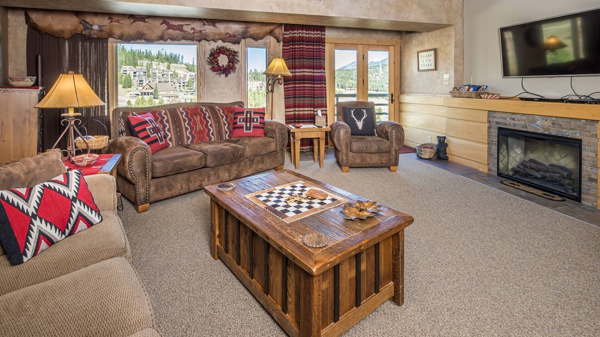 Big Sky Condo | Lone Peak Vista-Shoshone Ski In/Ski Out condo- Hot Tub