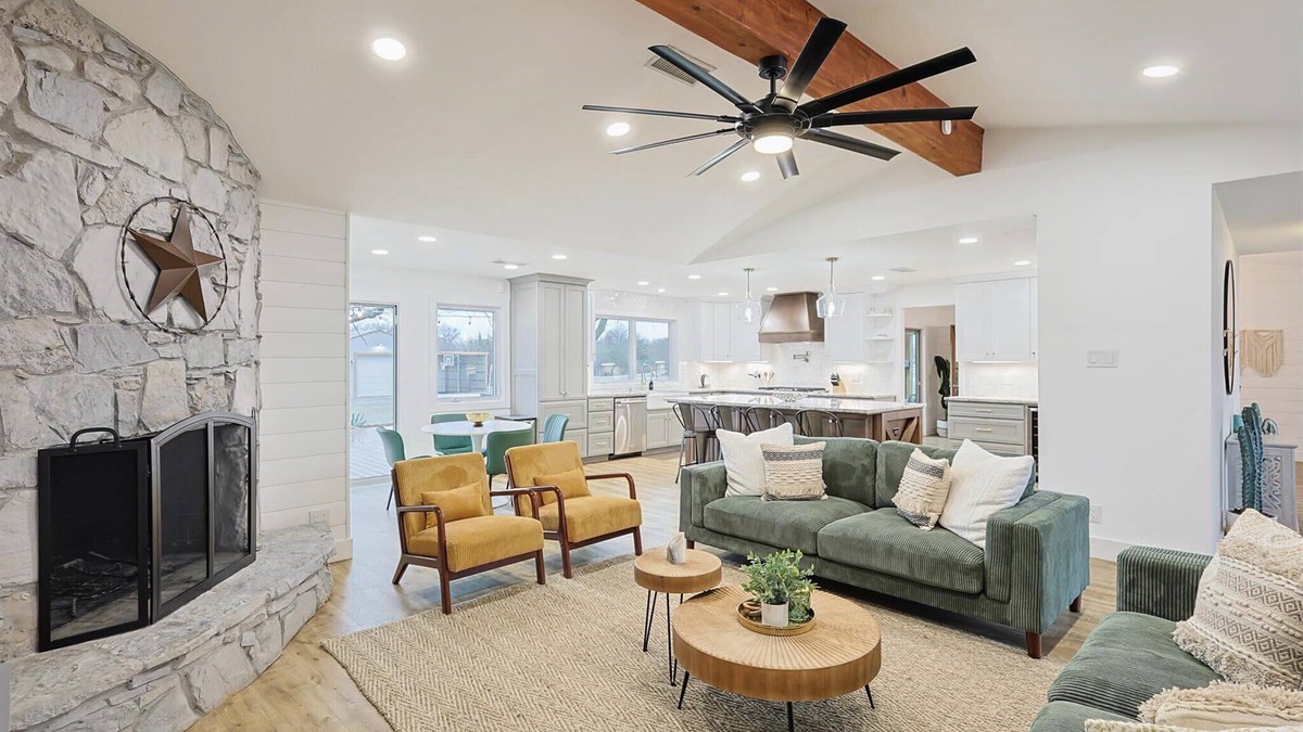 McKinney House | Lone Star Getaway - 5BD/3BA w Game Room & Backyard