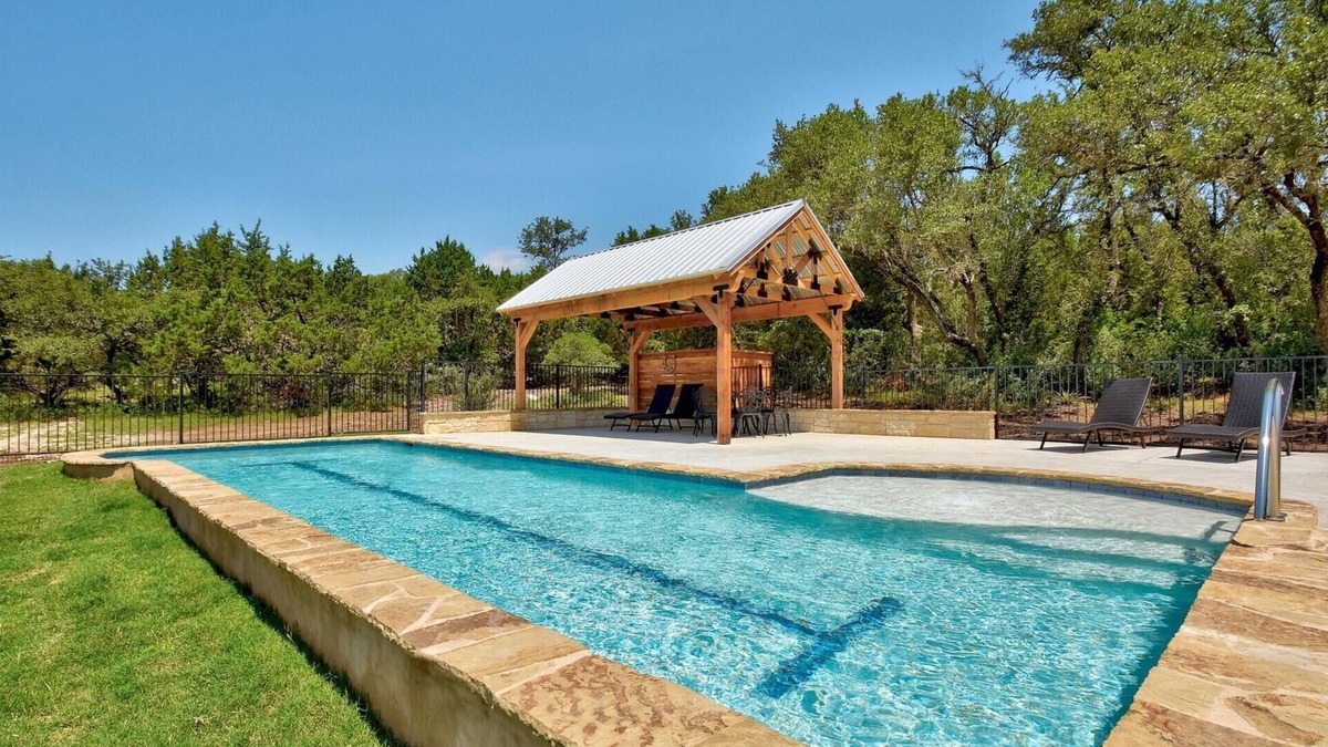 Wimberley House | Lonesome Dove - Spacious Log Cabin on 8 Acres, Ample Outdoor Amenities