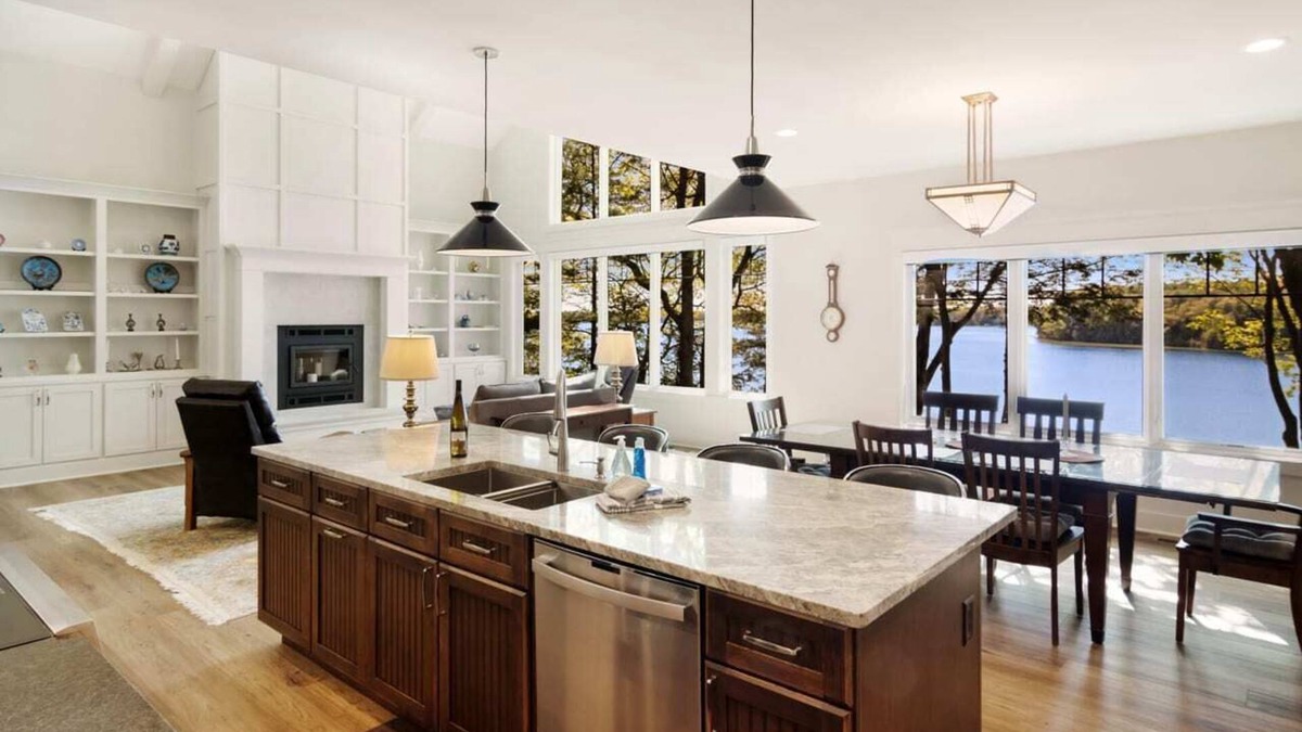 Traverse City House | Long Lake Fox Den - Dog Friendly!