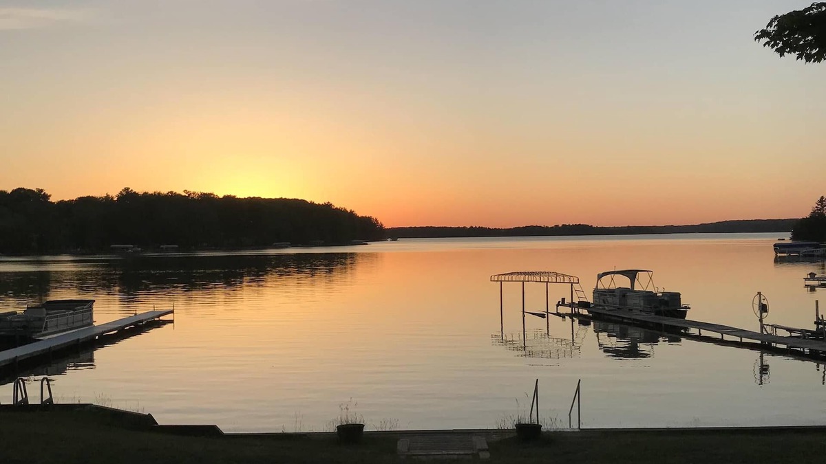 Traverse City House | Long Lake Hideaway, Traverse City Mi