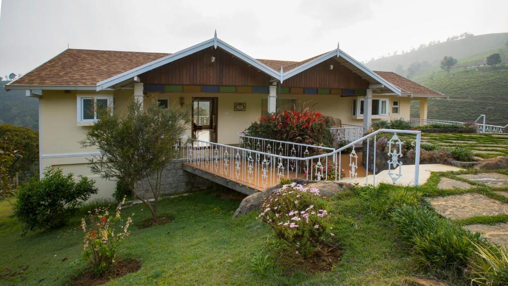 Coonoor Villa | Long Walk with Breakfast Included, Pet Friendly at Ooty by StayVista