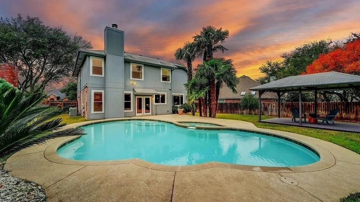 Meadows Of Brushy Creek House | Longhorn Escape w/Pool by StayLage