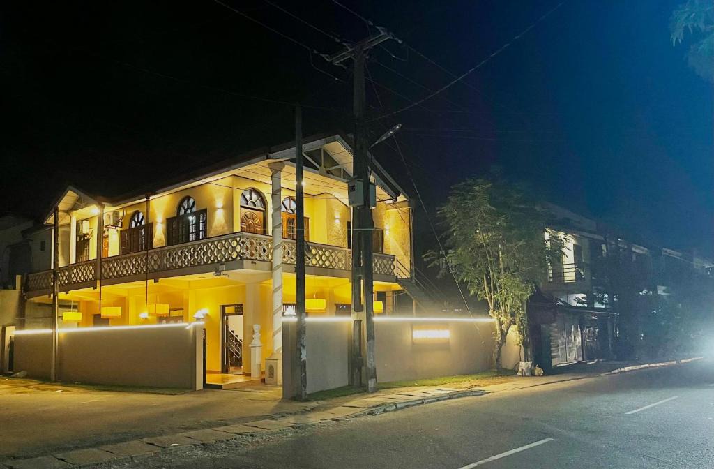 Negombo Hotel | LongStay by Rivinson