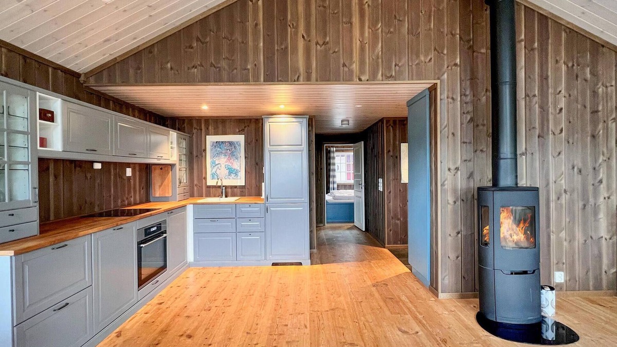 Svingvoll House | Look forward to a fantastic view of the mountains from this comfortable vacation home.