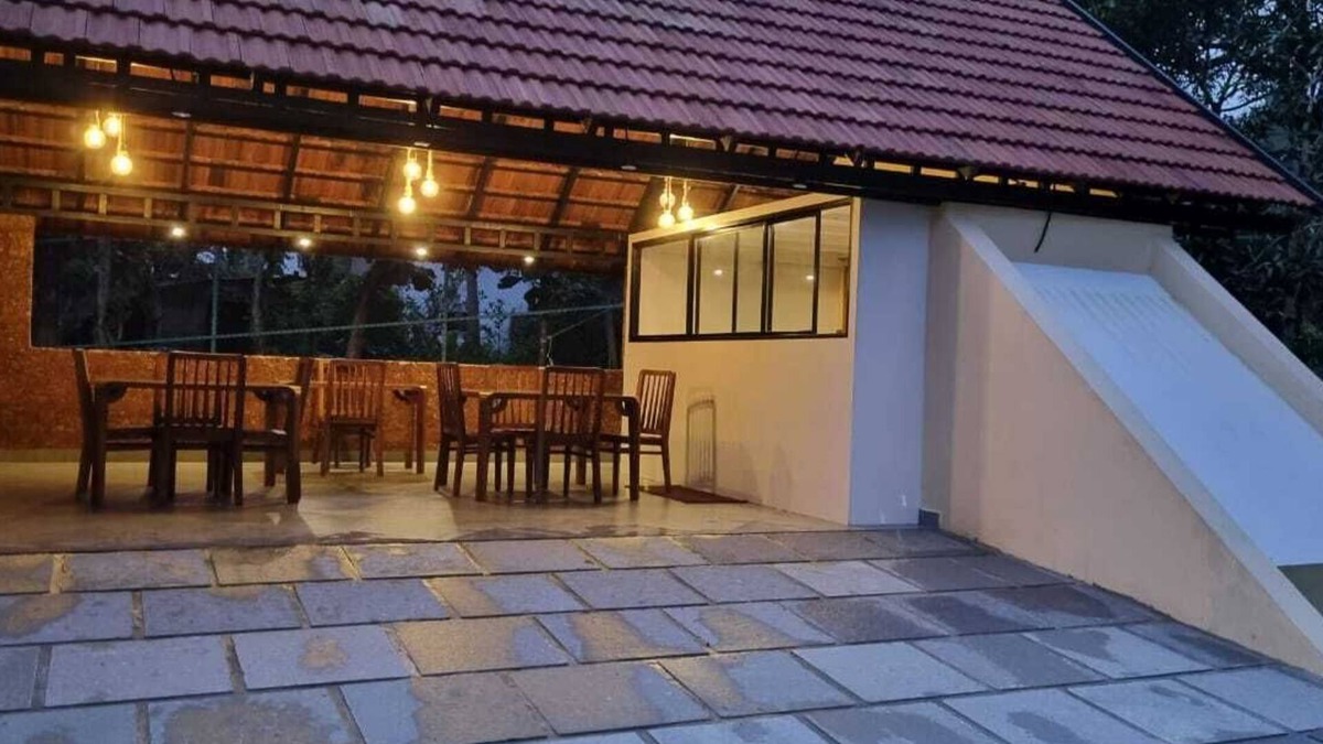 Sulthan Bathery House | Looking for an Ayurvedic holiday at the lap of Kerala's green haven "Wayanad".