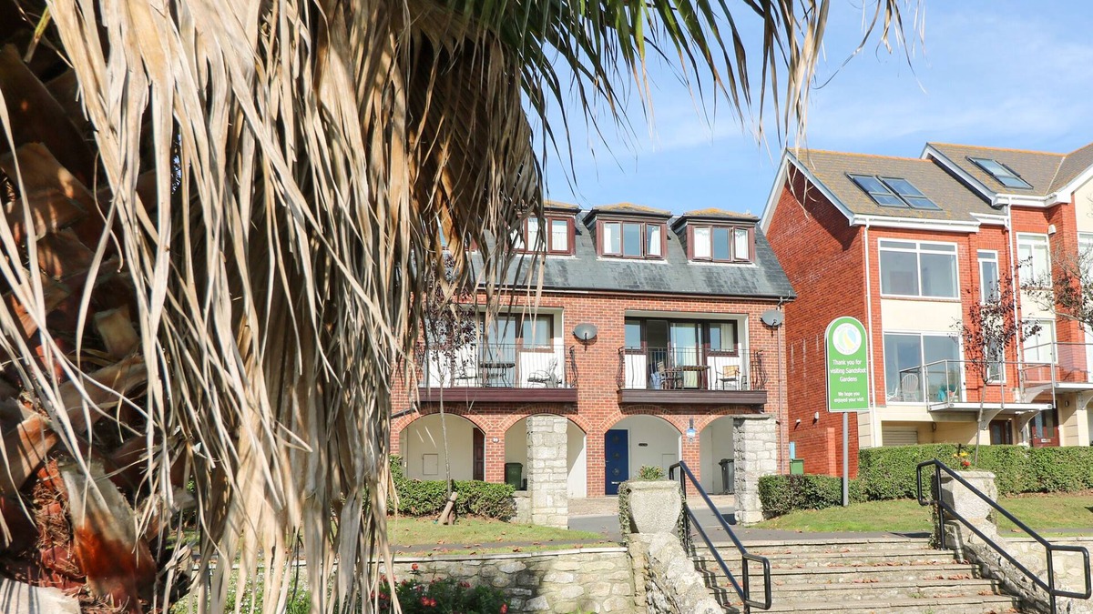 Weymouth Cottage | LOOKOUT, pet friendly, country holiday cottage in Castle Cove