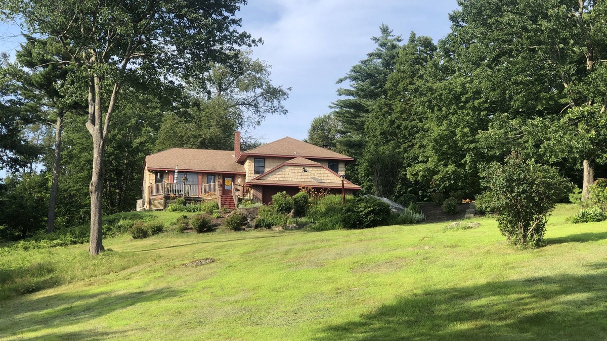 Wayne House | Loon Lake House- Private Home in Wayne- Lake view/access