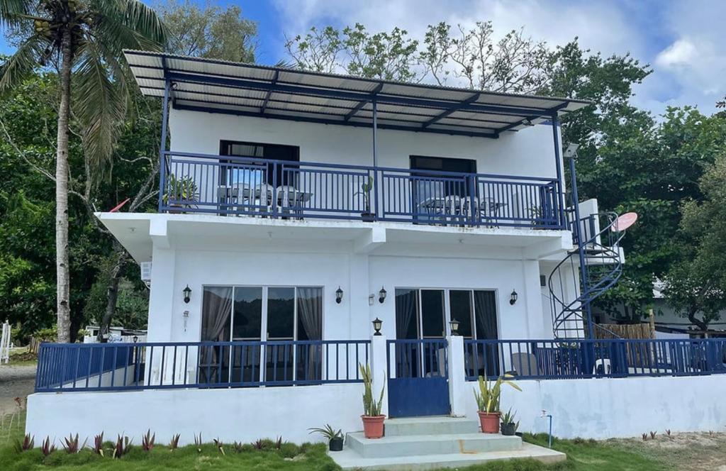 Sipalay Resort | Lopez Beach Resort