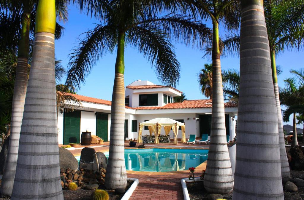 Las Rosas House | Los Fondos