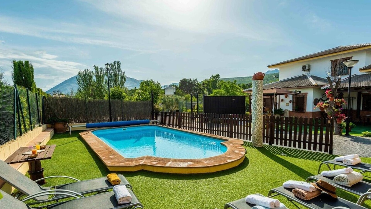 Villanueva del Trabuco Villa | Los Frailecillos Villanueva del Trabuco by Ruralidays