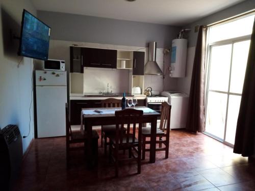 Mendoza Apartment | Los Nietos hospedaje
