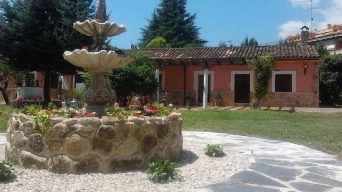 Arenas de San Pedro Cottage | Los Sotillos for 14 people