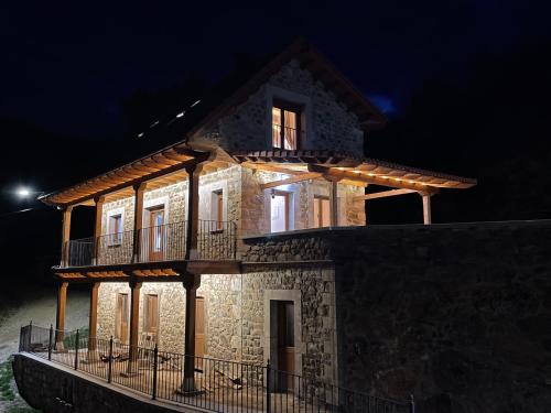 Boca de Huergano Ski Chalet | Los Toriles