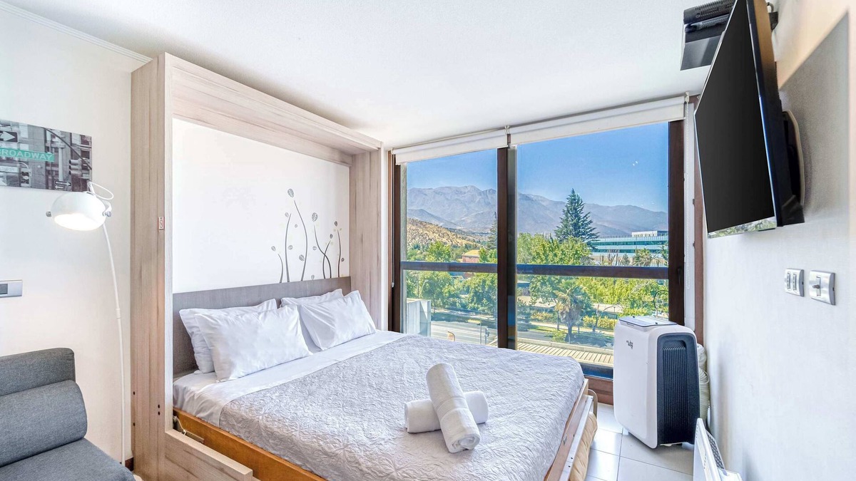 Apoquindo Apartment | Lotus Blanc Studio- w/Mountain View, Pool and Gym