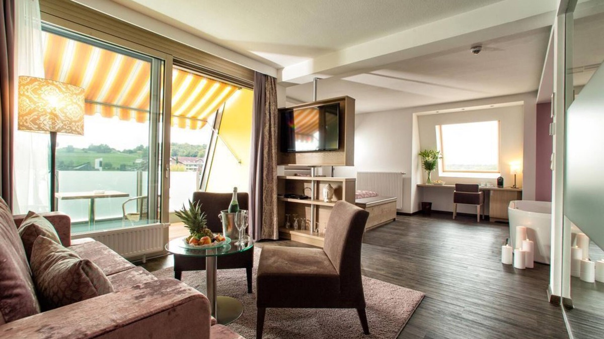 Loipersdorf bei Fuerstenfeld House | Lotussuite - ab 5 Nächte Inkl. Therme - Thermenhotel Vier Jahreszeiten